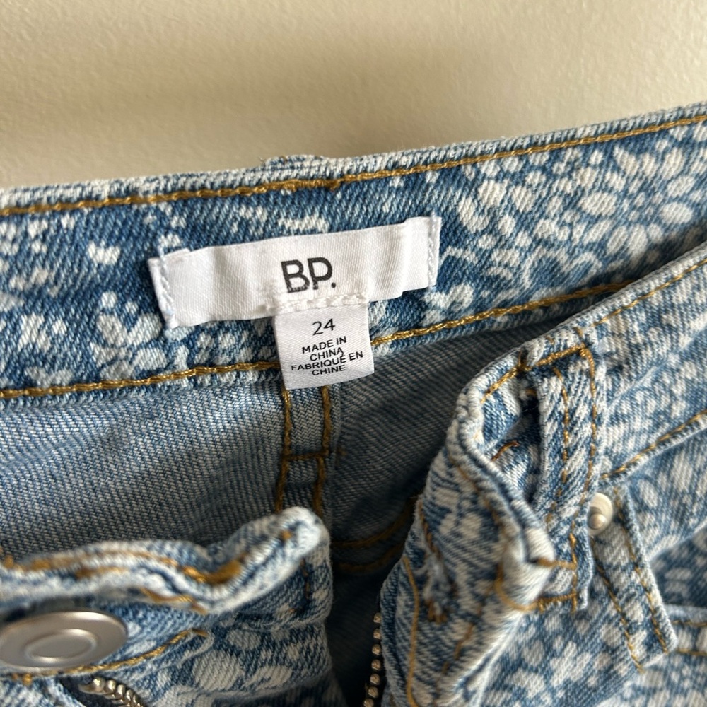 BP Blue & White Floral Skinny Jeans | Low Rise, Cotton - Picture 2 of 4